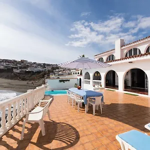Coki Deluxe - First Line Of The , Telde Spanje